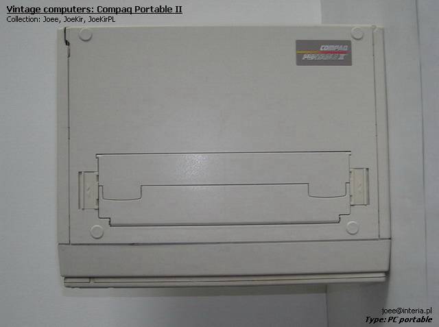 Compaq Portable II - 12.jpg